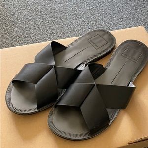 Dolce Vita black sandals